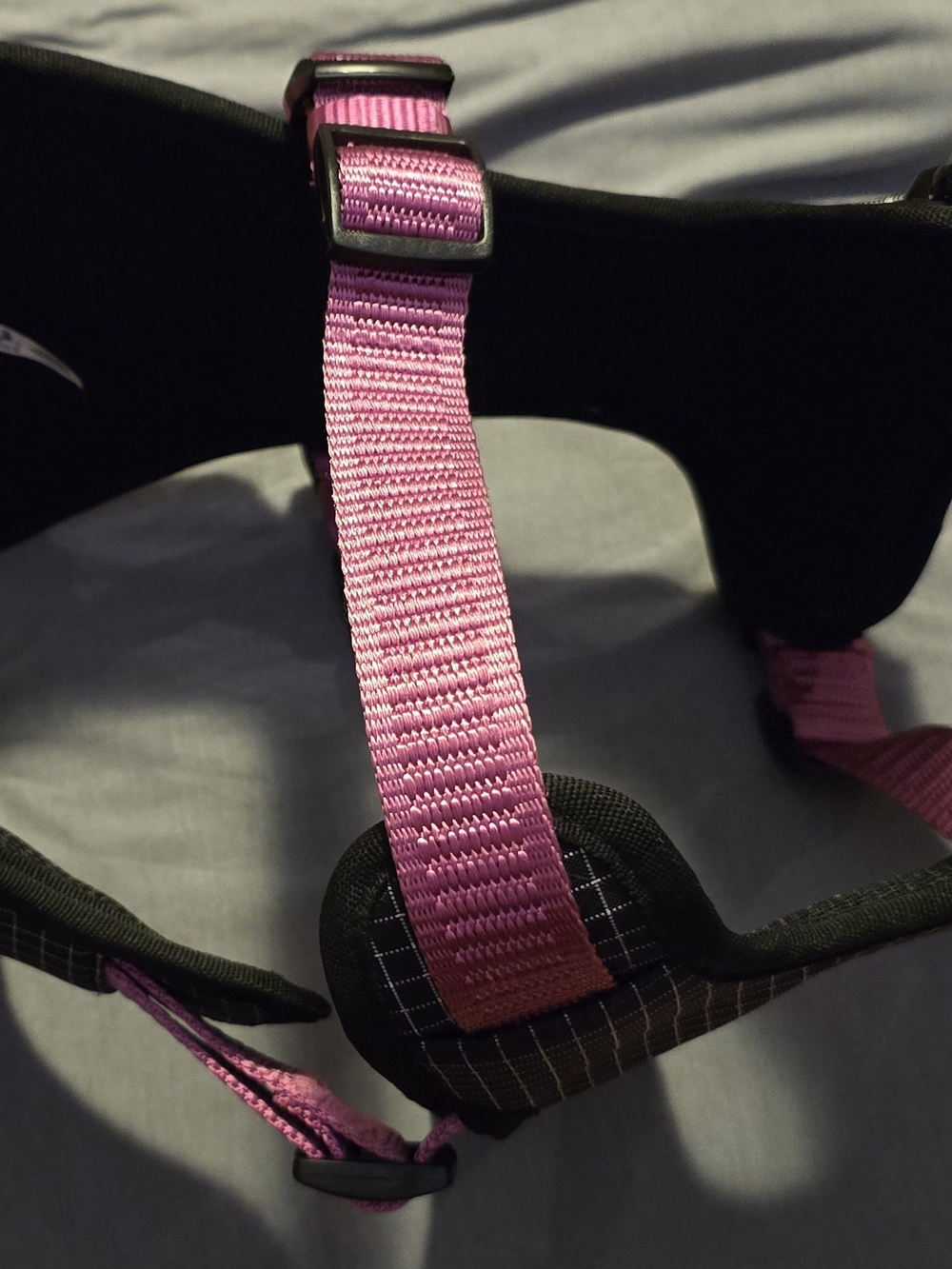 Medium KONG Pink Dog Harness - Durable Pet Accessory - Picture 5 of 8